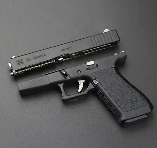 全金属全拆卸抛壳模型不能发射玩具 合金箱装 枪 7发子弹 枪套【图片