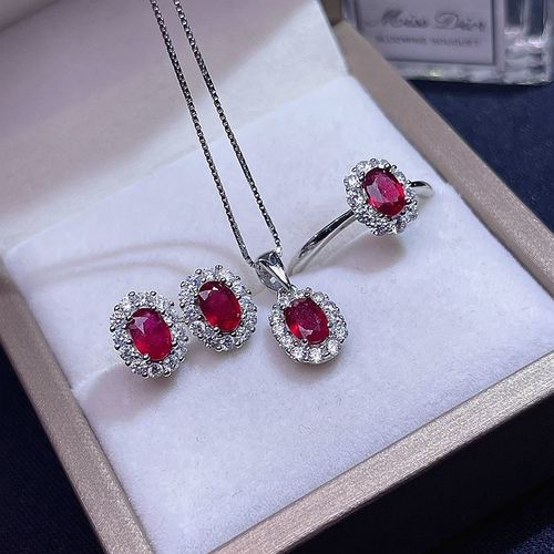 红宝石套装925银镶嵌红宝石套装带有加长链调节