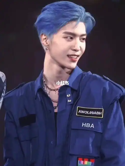 限定蓝发丞丞yyds_范丞丞_发色_蓝色发色_娱乐_明星娱乐资讯