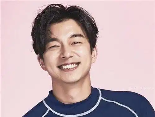 额头高的男性喜欢什么发型? 韩国男明星刘海发型示范-好发型