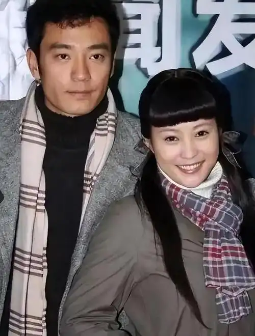 回顾郝蕾与刘烨离婚后自己一人养育双胞胎儿子如今怎么样了