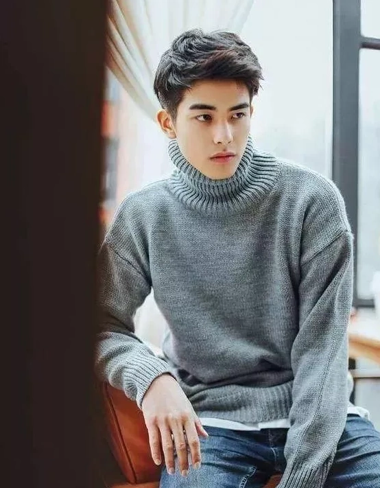 20岁出头的男生最爱的小奶狗发型,剪了就变帅!