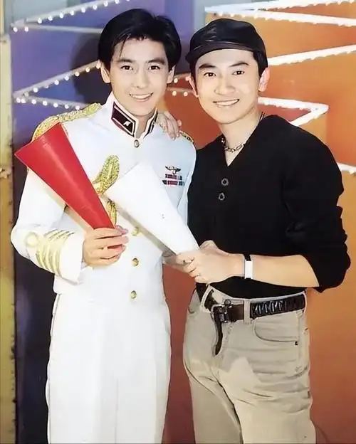 其中的典型例子包括谢霆锋,苏有朋,林志颖,任贤齐等明星.