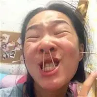 女生丑照片头像图片