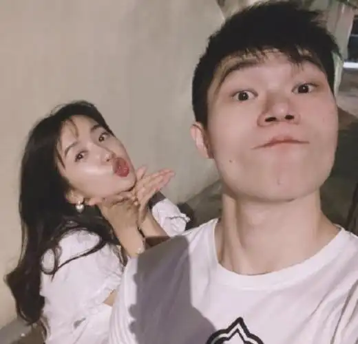 许龄月男朋友富二代(演员许龄月大方公布恋情) - 帮企客