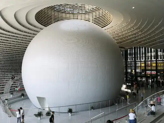 【塘沽景点图片】滨海新区图书馆塘.