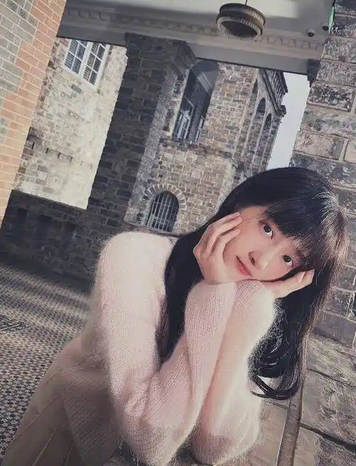 原创都说关晓彤齐刘海不好看n年前旧照曝光才知学生时代有多惊艳