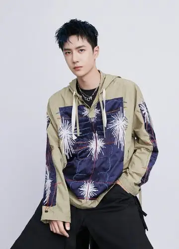 王一博连帽卫衣蓝发帅气写真图片11