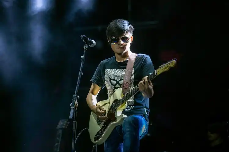 【乐游记乐队 20-鸿飞轻博客