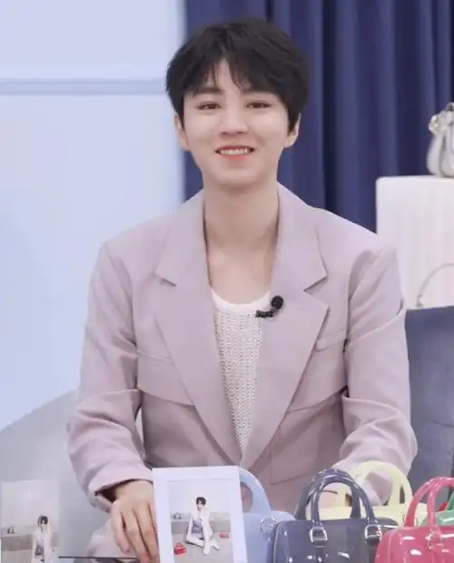 好可爱好可爱好可爱#furla品牌代言人王俊凯