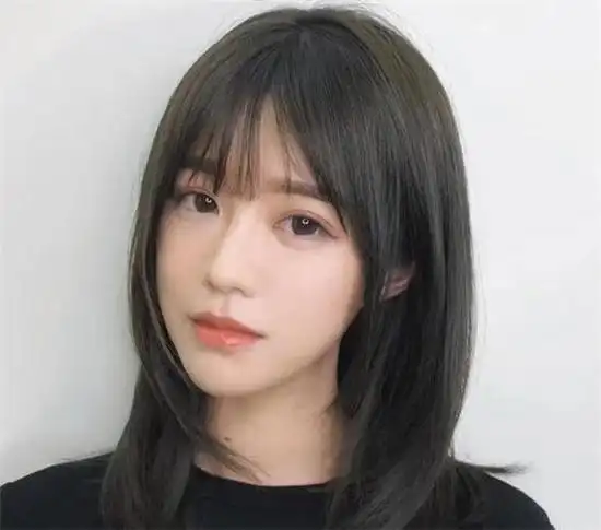 好看的黑长直发型,懂事的女生已经在留长发了