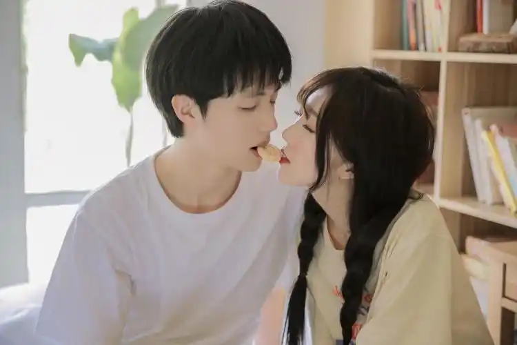 超甜日系居家情侣写真长沙情侣约拍