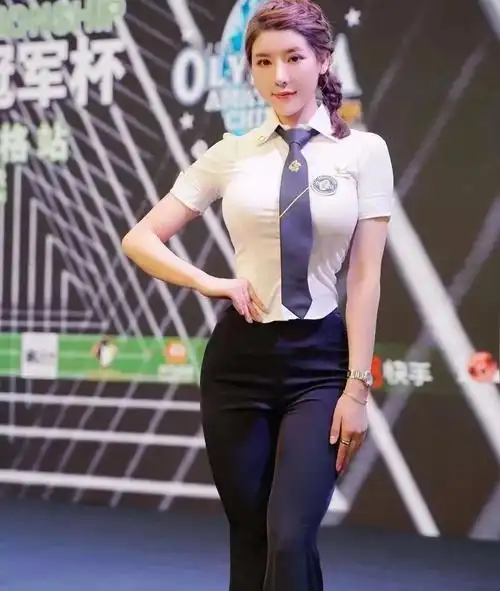 "中国臀神"刘太阳,臀围100cm,体重130斤肥而不腻,这身材谁能扛得住?