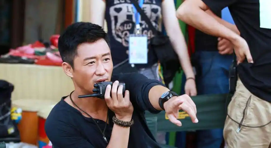 吴京与谢楠的结局,或许从一开始就已注定_广播_工作_节目