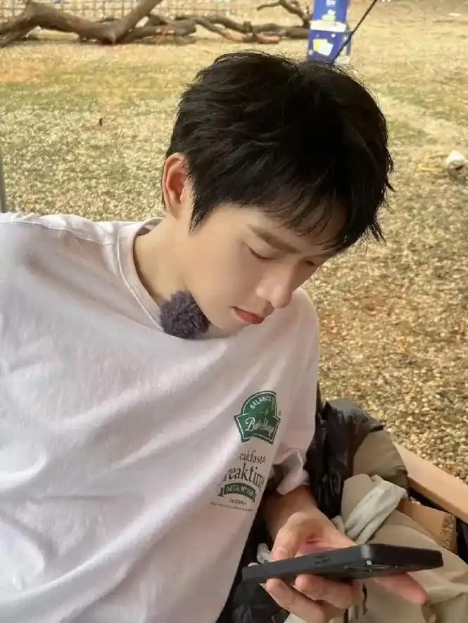 收集的一些好看的图#魏大勋 #神图 #魏大勋孟宴臣 - 抖音