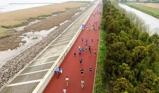 公元前5世纪,波斯帝国入侵希腊时,一路从马拉松平原不知疲倦地跑到