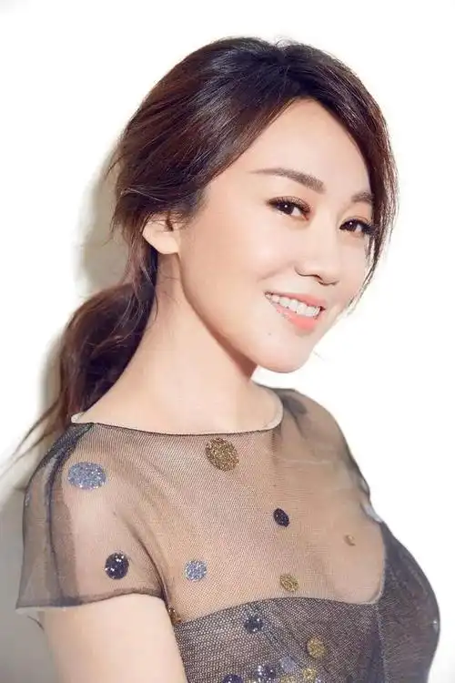 风情万种闫妮,俏皮火辣邱淑贞,智慧女性俞飞鸿,无人能替代