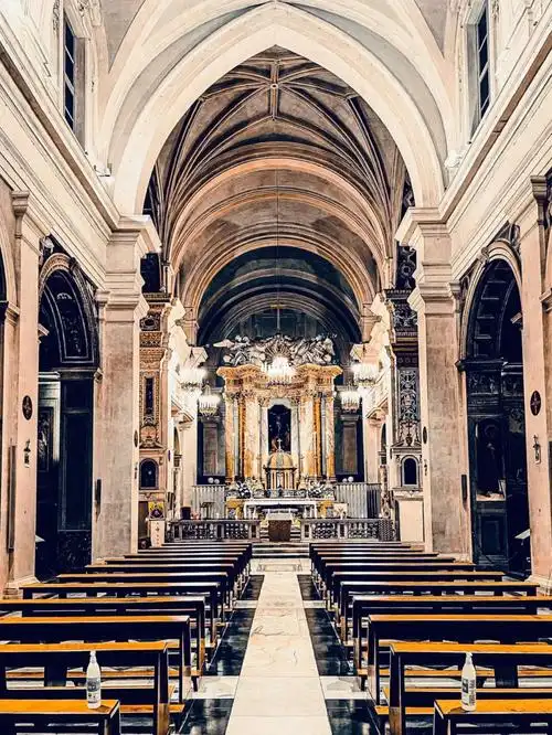 罗马圣三一教堂