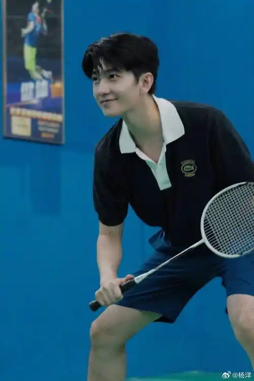 黄圣依离婚综?杨洋翻身了?黄俊捷被逼退圈?姨太问答