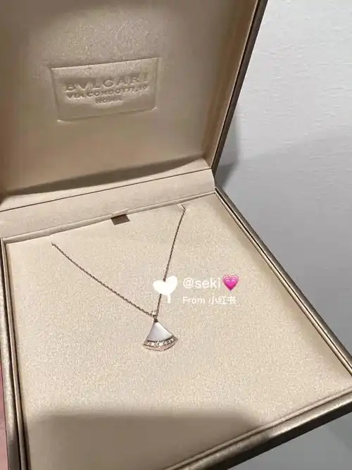 宝格丽新款扇子项链