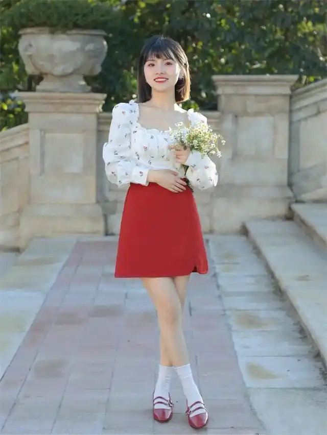 裙子尽量不要选这3个长度,容易显矮显胖,尤其身高不足160的女生