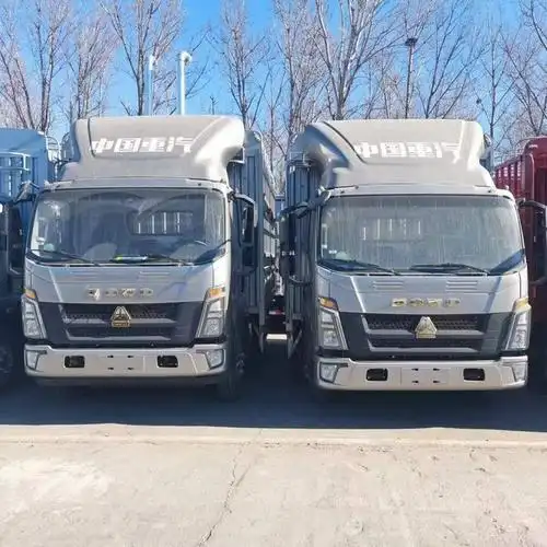 北京卖重汽豪沃4米2高栏配825轮胎报价