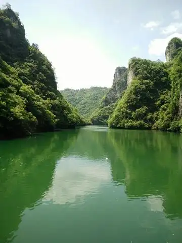 "玩得很尽兴,没有旺季时候的拥挤,可以更好的感受舞阳河青山绿水