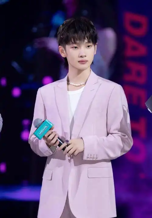 周震南父亲仍被限制消费 其公司被强制执行2963万 周震南父亲公司发表