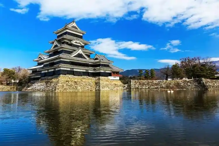 跟着春秋游日本·大阪_护城河