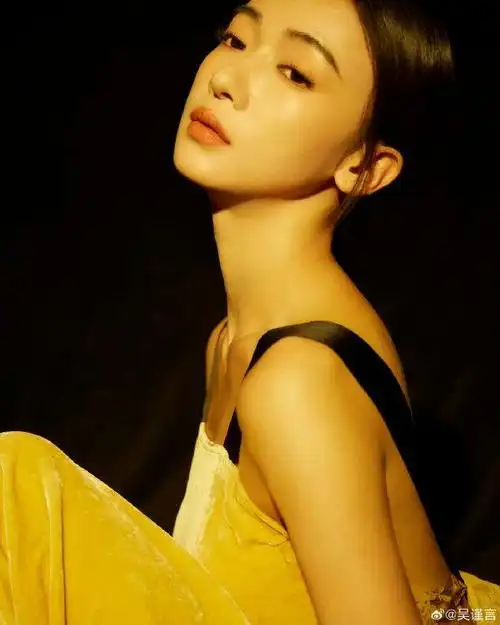 吴谨言能感觉到自己在一点一点提升,最重要的是,她意识到,对演员来说