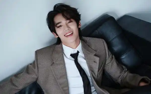 在当今的娱乐圈中,95后的男明星们以其年轻,活力,创新的精神和出色的