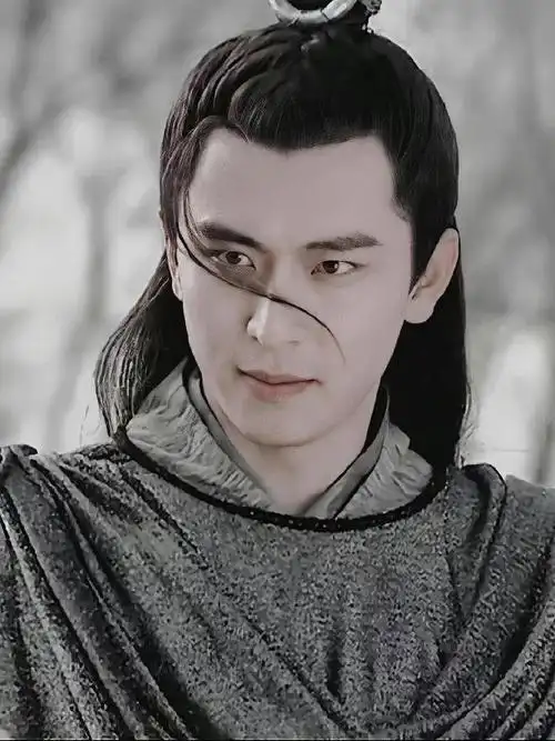 古装短剧《虚颜》男主角帅到爆红!撞脸「陈冠霖」