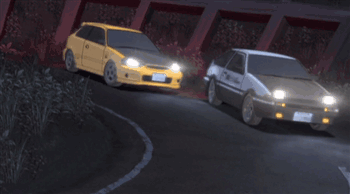 周董的《头文字d》电影版也算的上好多小伙伴的童年回忆了,其实动漫