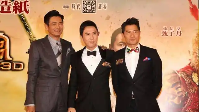 比如周润发,郑少秋,林俊贤,当然在某些人的考证下,没人能到一米八