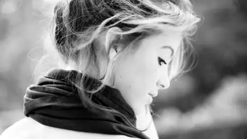 黑白色调唯美美女妩媚诱惑美女写真