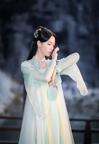 微博票选"古装剧最有仙侠气质的女星"top 10!迪丽热巴赢赵丽颖