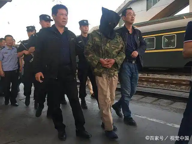 院于二零一八年九月二十七七在米脂县将罪犯赵泽伟验明正身,押赴刑场