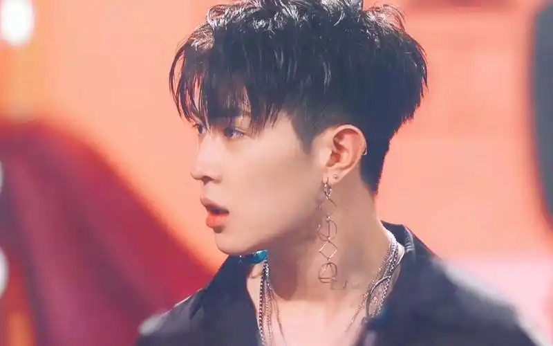 【理娱请回答】马伯骞:我爸想签wjjw