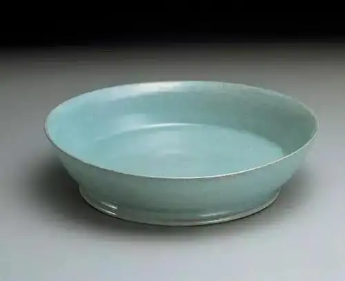 宋汝窑莲花式温碗