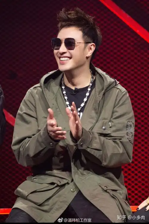 潘玮柏演唱会惊喜彩蛋上演超强笑容杀