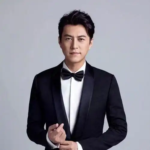 靳东回应假"靳东"事件:守住底线,事关每一个人|勒东|检察官|中华人民