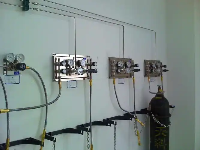 实验室气体管路特点 - 实验室家具通风气路净化空调系统工程建设_防爆