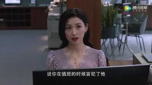 《精英律师》栗娜真的是变装达人,朱珠这是带服装进组啊