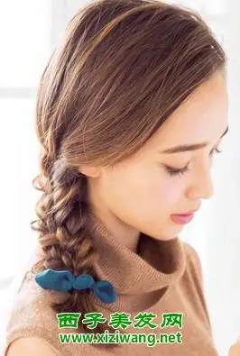 单侧麻花辫