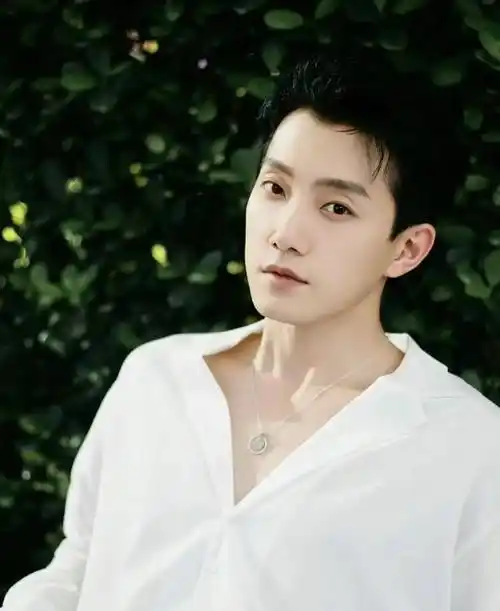 2013年快乐男声的范世錡帅气迷人十足,大家还记得吗?