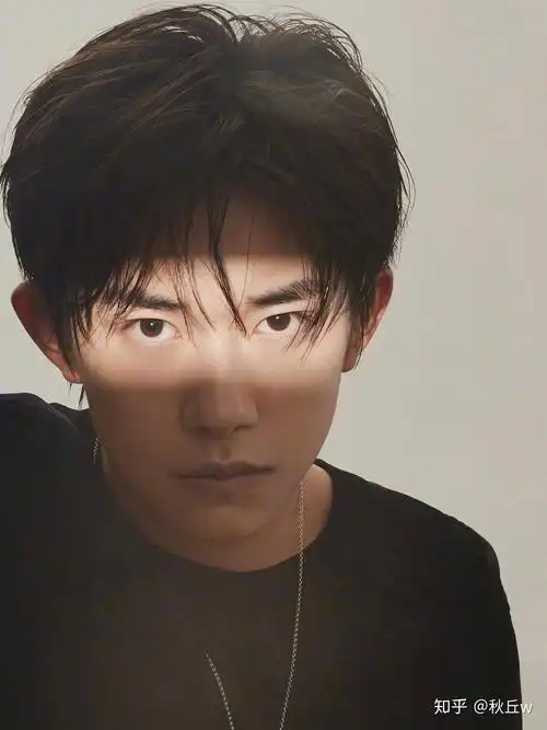 易烊千玺有哪些让人一眼惊艳的照片