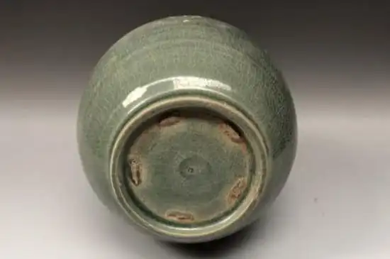 越窑青瓷特点是什么