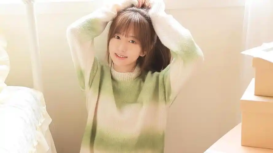 居家少女清新养眼写真,高清壁纸图片,清纯美女-回车桌面