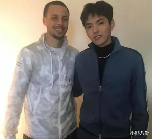 当187cm吴亦凡撞到191cm库里只差4cm网友谎报身高尴尬吗