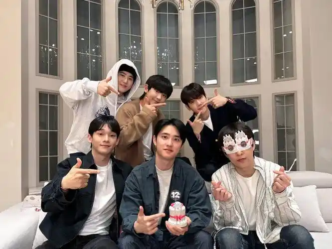 exo##weareoneexo##exo12thanniversary